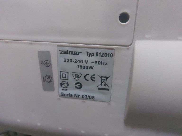 Дешево Zelmer 01z010 (zvc261sk) з ломбарду