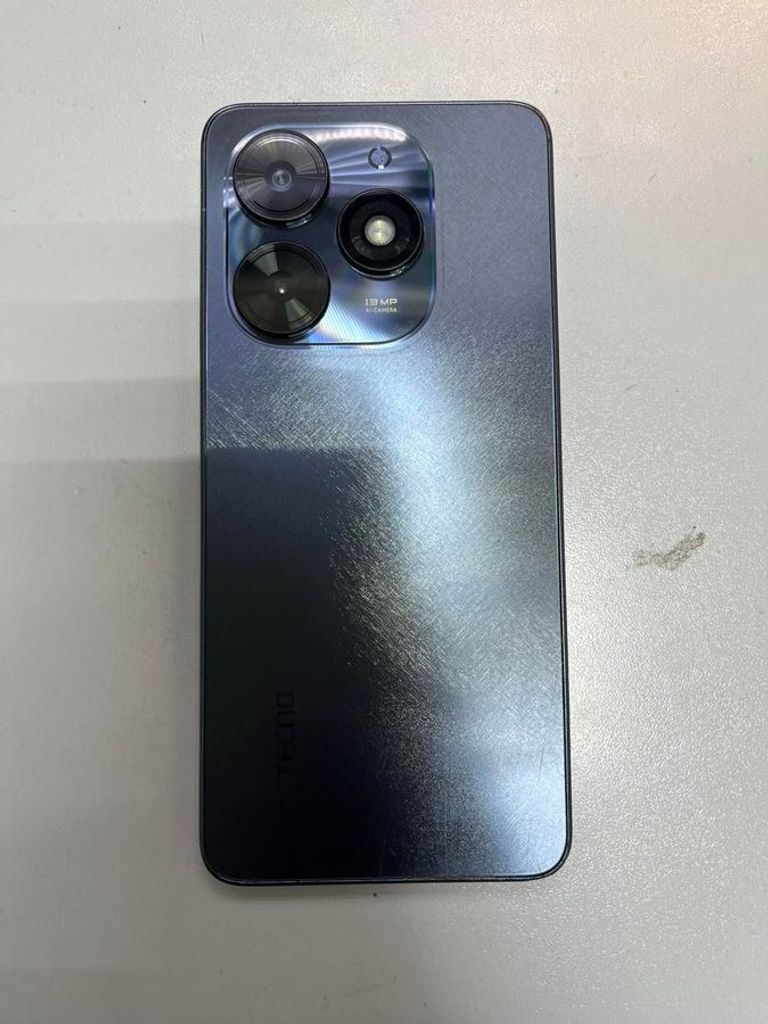 Дешиво Tecno spark go 2024 3/64gb с ломбарда