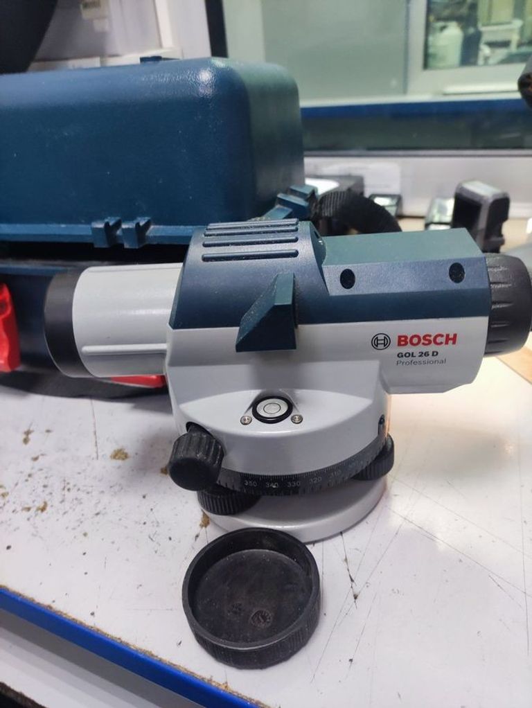 Купити Bosch gol 26 d professional + bt 160 + gr 500 Б/У