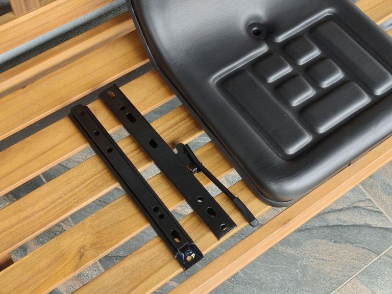 для техніки — це надійне та зручне рішення для встановлення на трактори, газонокосарки, навантажувачі, тощо. Код:null. Зображення 4