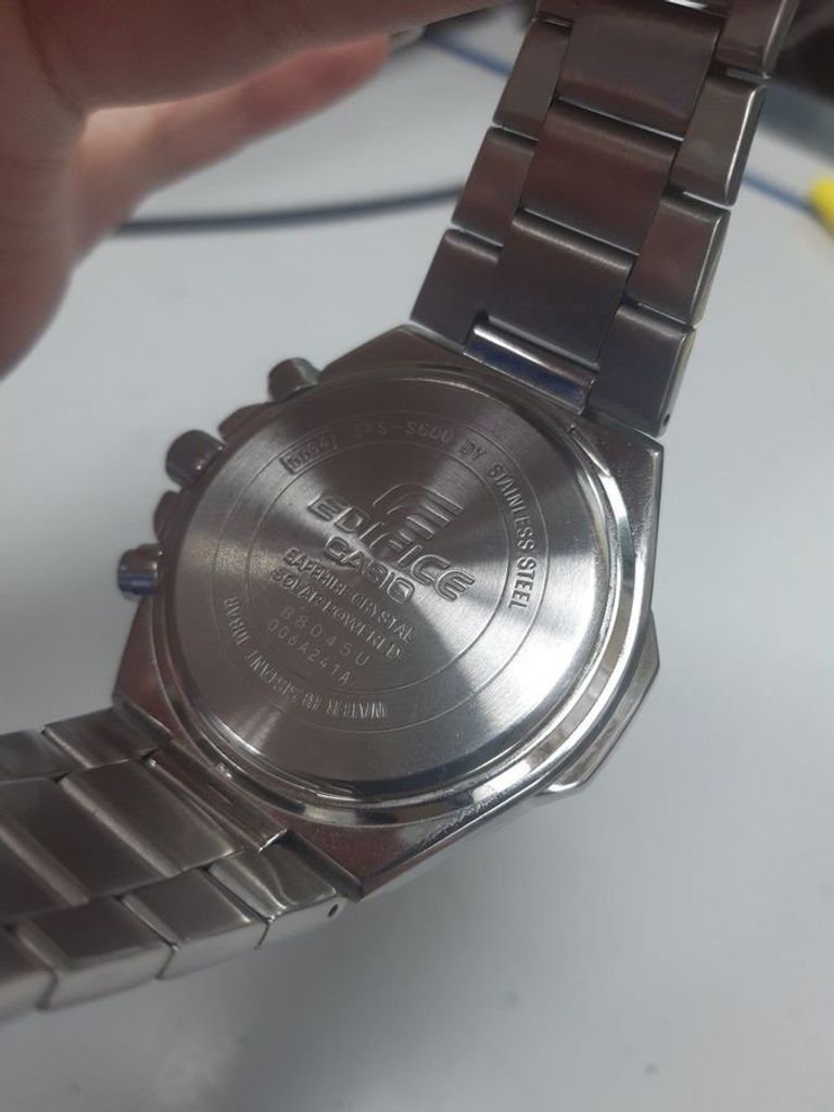 Дешево Casio efs-s600d з ломбарду