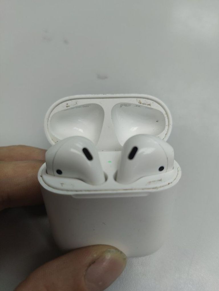 Дешево Apple airpods 2nd generation a1602, a2031, a2032 з ломбарду
