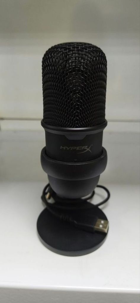 Дешиво Hyperx solocast с ломбарда