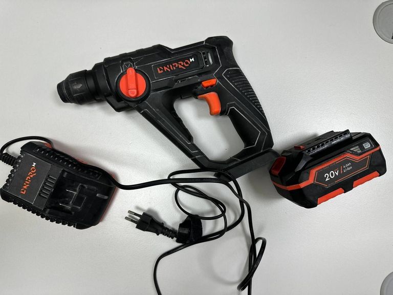 Купити Dnipro-M dhr-200 1акб 4ah зп Б/У