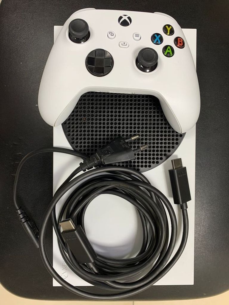 Купить Microsoft xbox series s 512gb Б/У