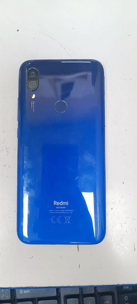Дешиво Xiaomi Redmi 7 3/32GB Black с ломбарда