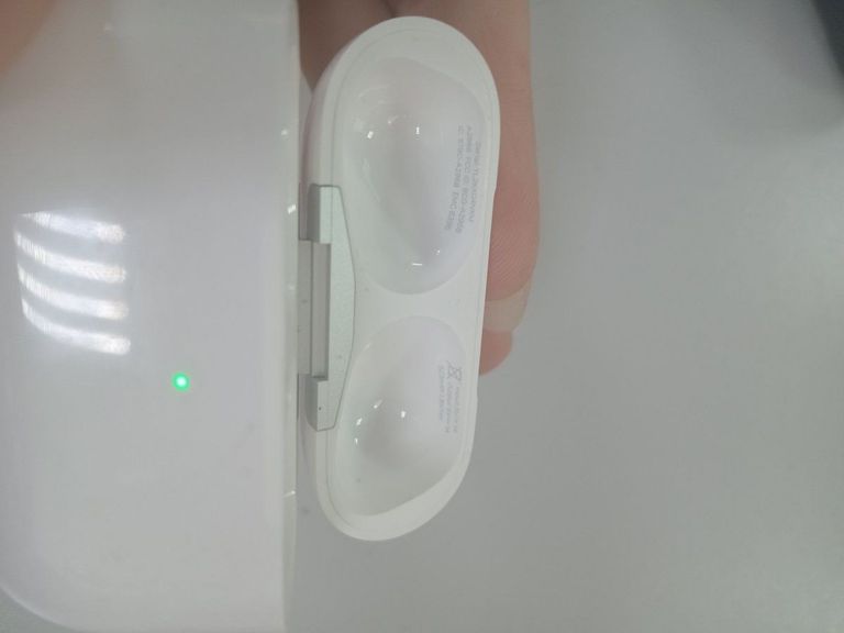 Объявление Apple airpods pro 2nd generation with magsafe charging case usb-c Б/У