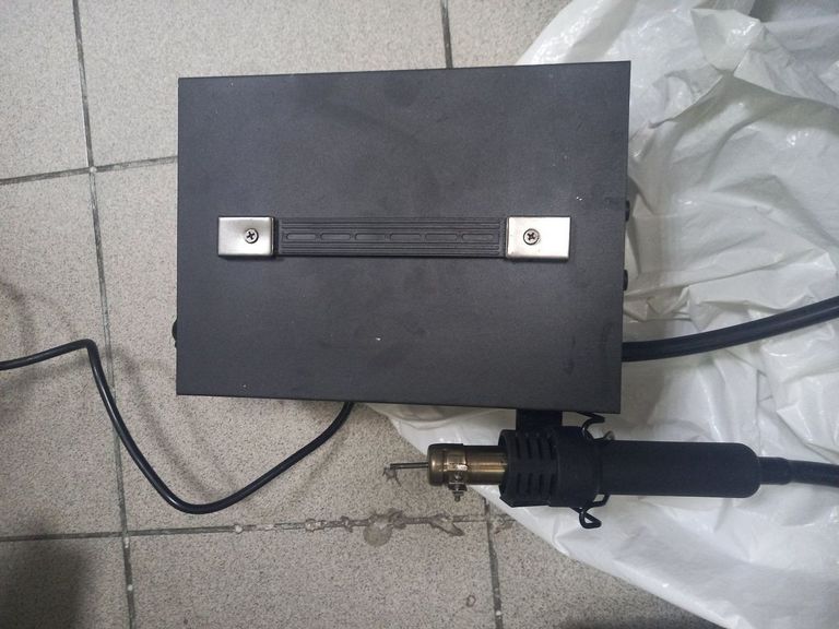 Объявление Yihua 852dl+ Б/У