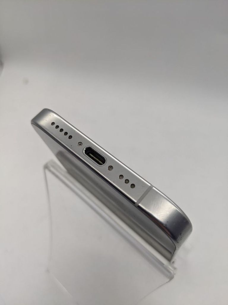 Apple iphone 16 pro 128gb Код:01-200841198. Зображення 13