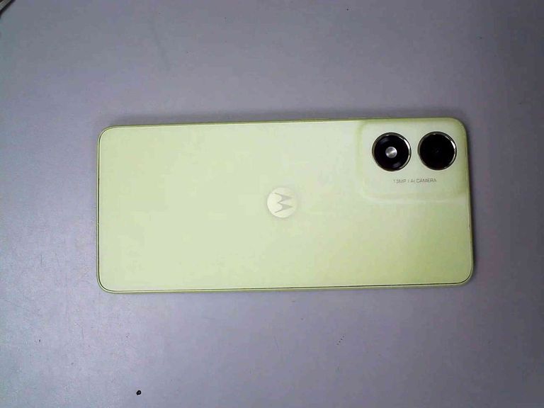 Дешево Motorola moto e14 2/64gb з ломбарду