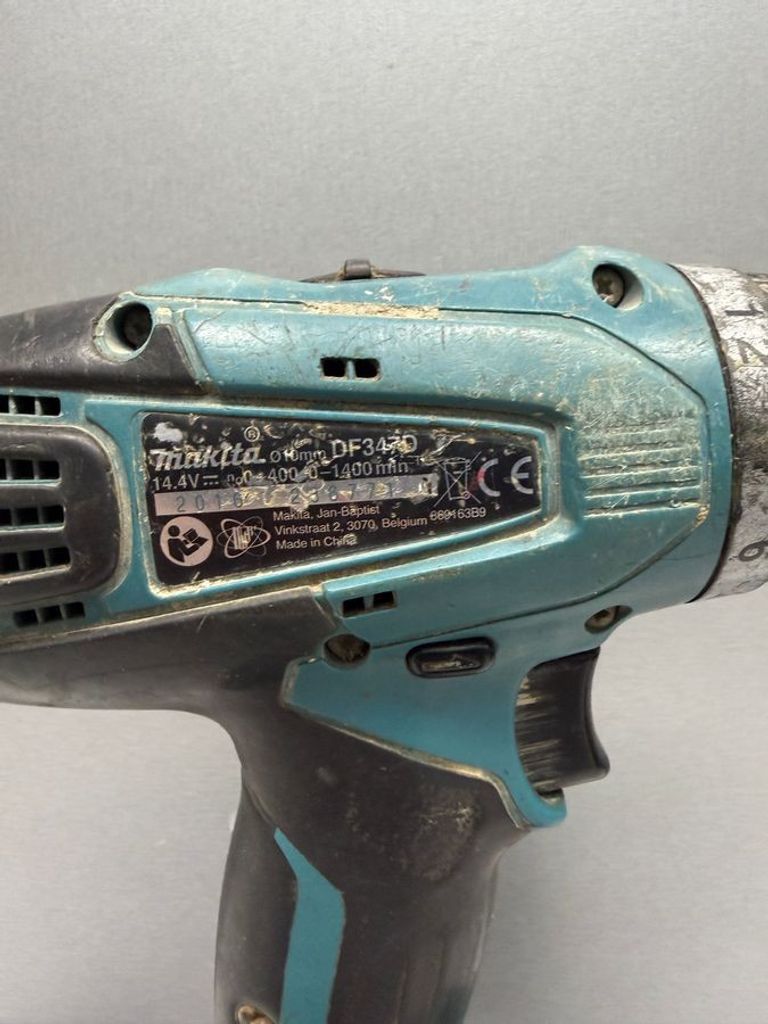 Дешево Makita df347d 2акб 1.5ah зп з ломбарду