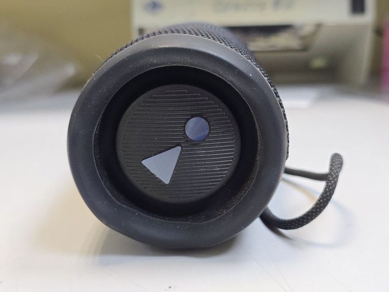 Оголошення Jbl flip 6 Б/У