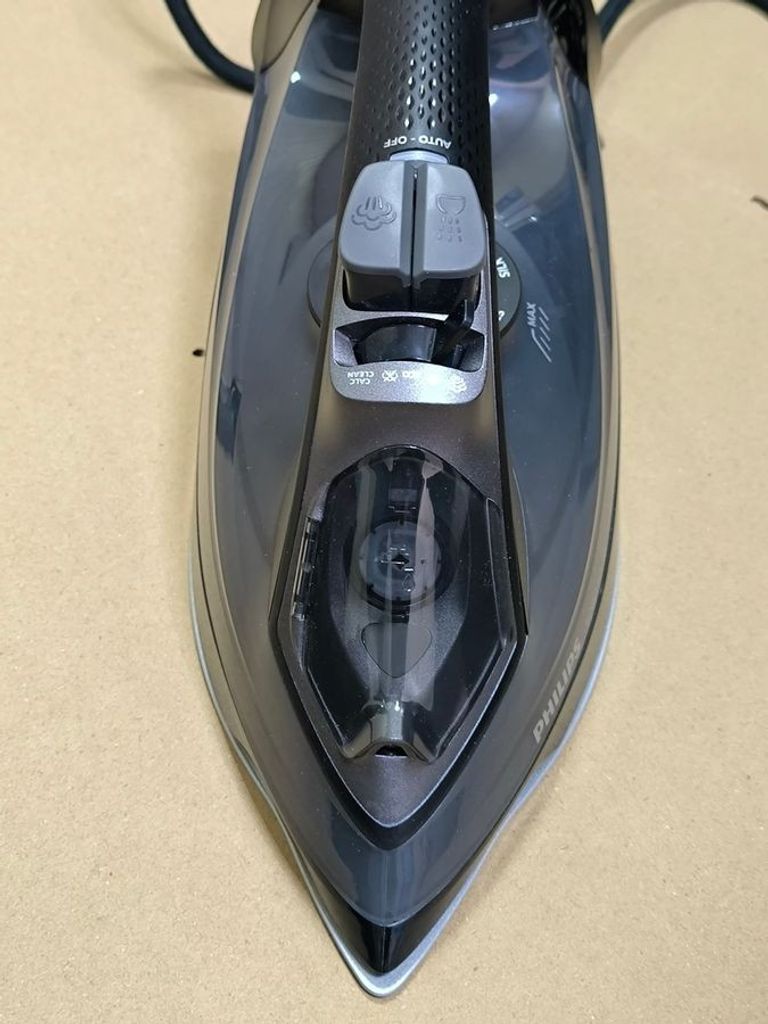 Дешево Philips 5000 Series DST5040/80 з ломбарду