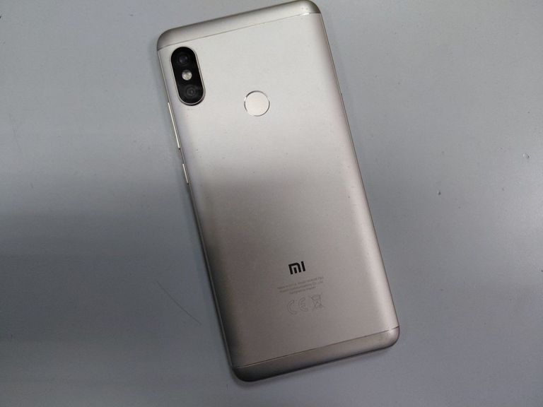Объявление Xiaomi Redmi Note 5 4/64GB Black Б/У