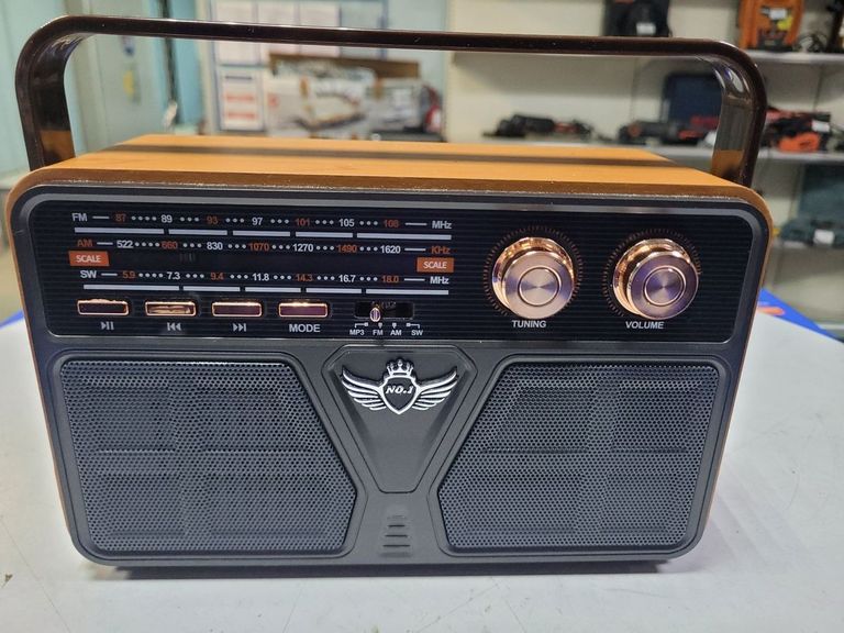 Дешиво Радиоприемник Bluetooth аккумуляторный с пультом Kemai MD-507 BT с ломбарда