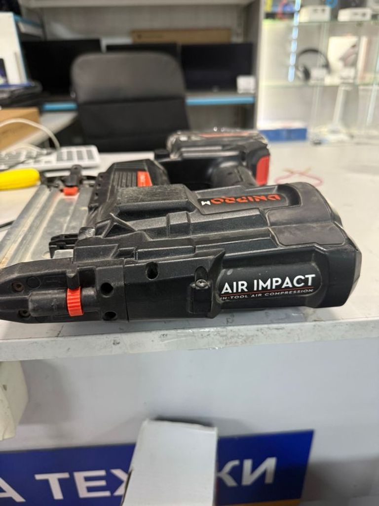 Купити Dnipro-M dcn-200 1акб 4ah зп Б/У