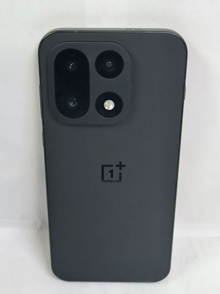 Оголошення Oneplus 15 12/256GB Black Б/У