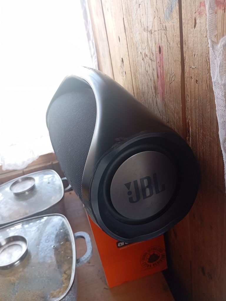 Дешево JBL bombox2 з ломбарду