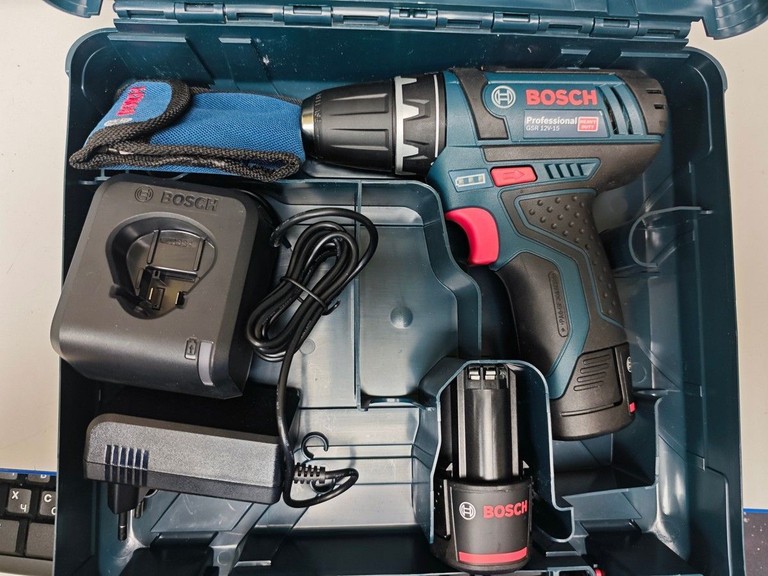 Купить Bosch GSR 12V-15 Set (0615990G6L) Б/У