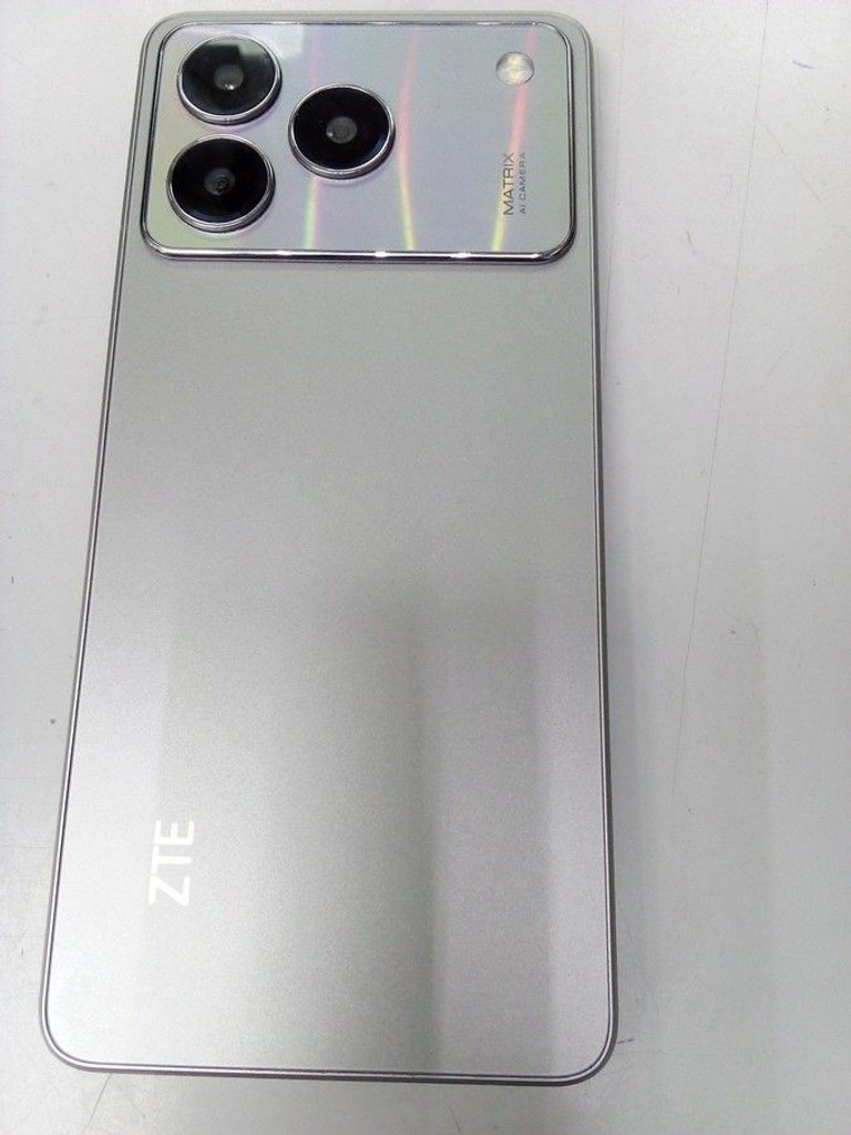 Купити Zte Blade A76 4/128GB Gray Б/У