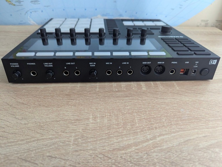 Native Instruments Maschine MK3 Код:null. Зображення 5