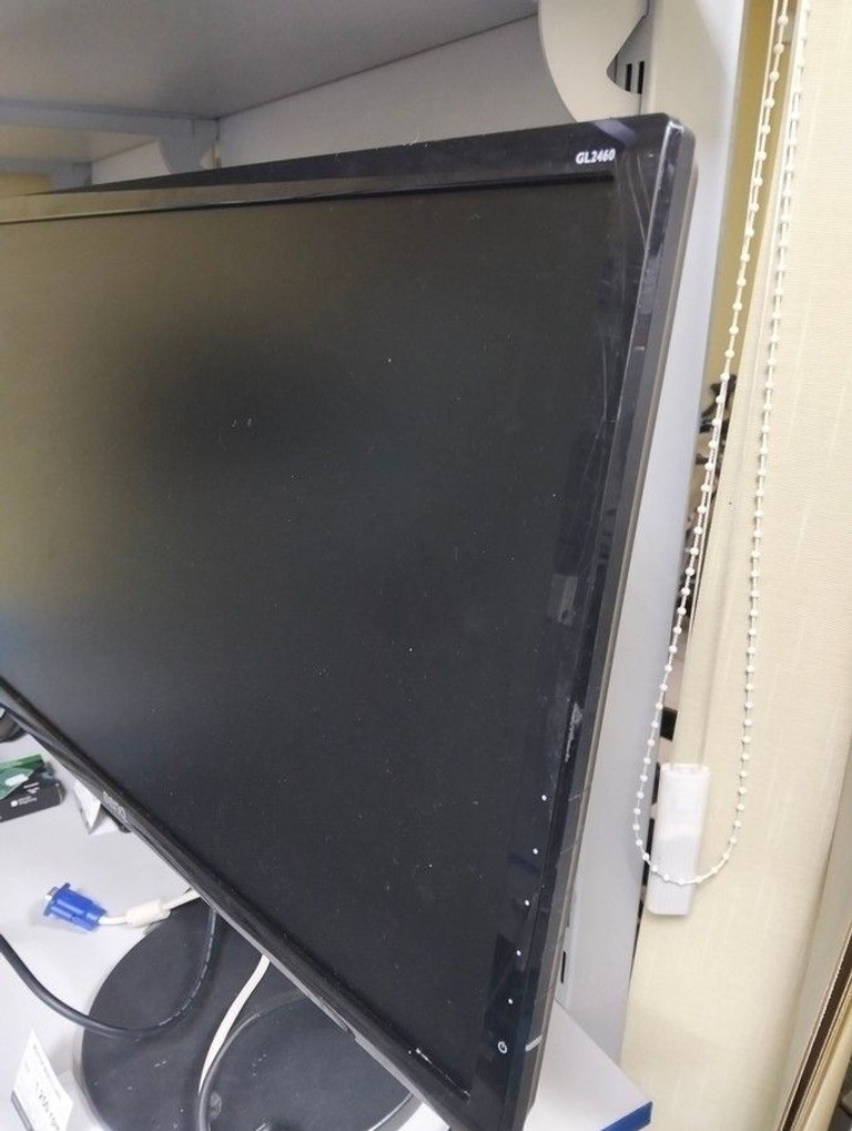 Дешиво Benq gl2460 с ломбарда