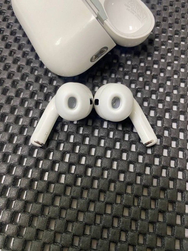 Распродажа Apple airpods pro 2nd generation with magsafe charging case usb-c, продавец Техноскарб