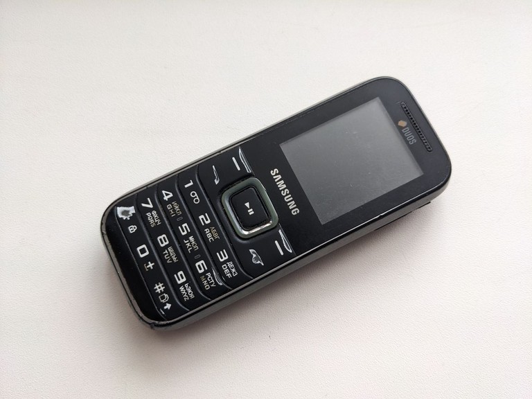 Оголошення Samsung e2232 duos Б/У