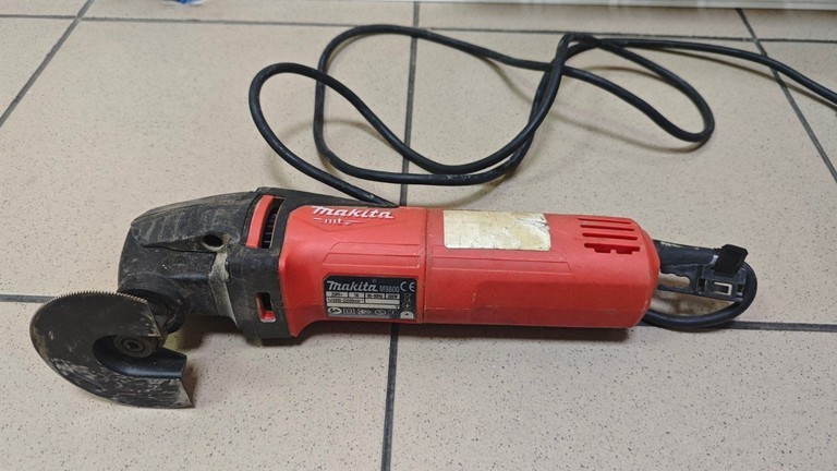 Купити Makita M9800 Б/У