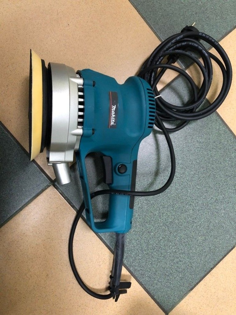 Дешево Makita BO6030 з ломбарду