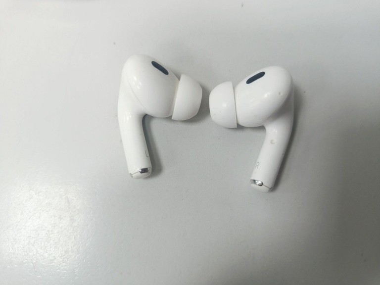 Apple airpods pro 2nd generation with magsafe charging case usb-c Код:01-201020583. Изображение 5
