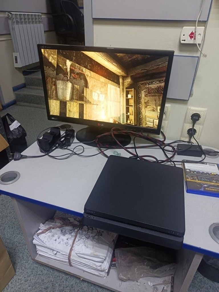 Sony PlayStation 4 Slim 1TB Black Код:01-201052939. Зображення 5