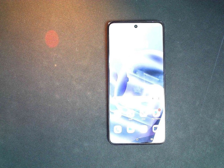 Оголошення Motorola moto g86 5g 8/256gb Б/У