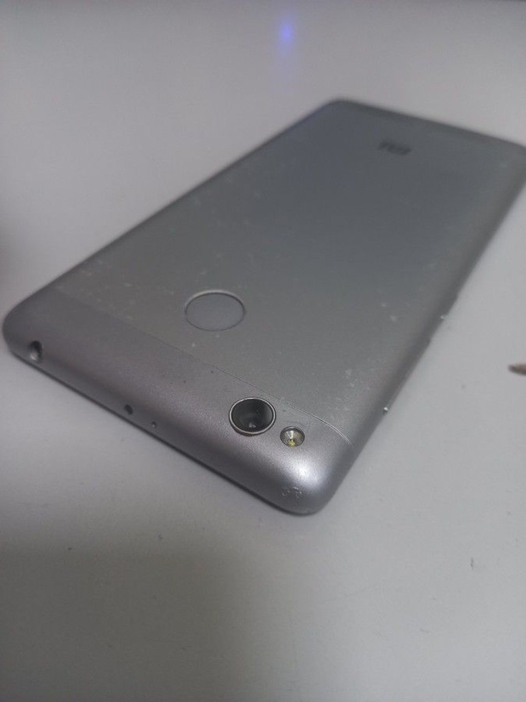 Дешево Xiaomi redmi 3s 2/16gb з ломбарду