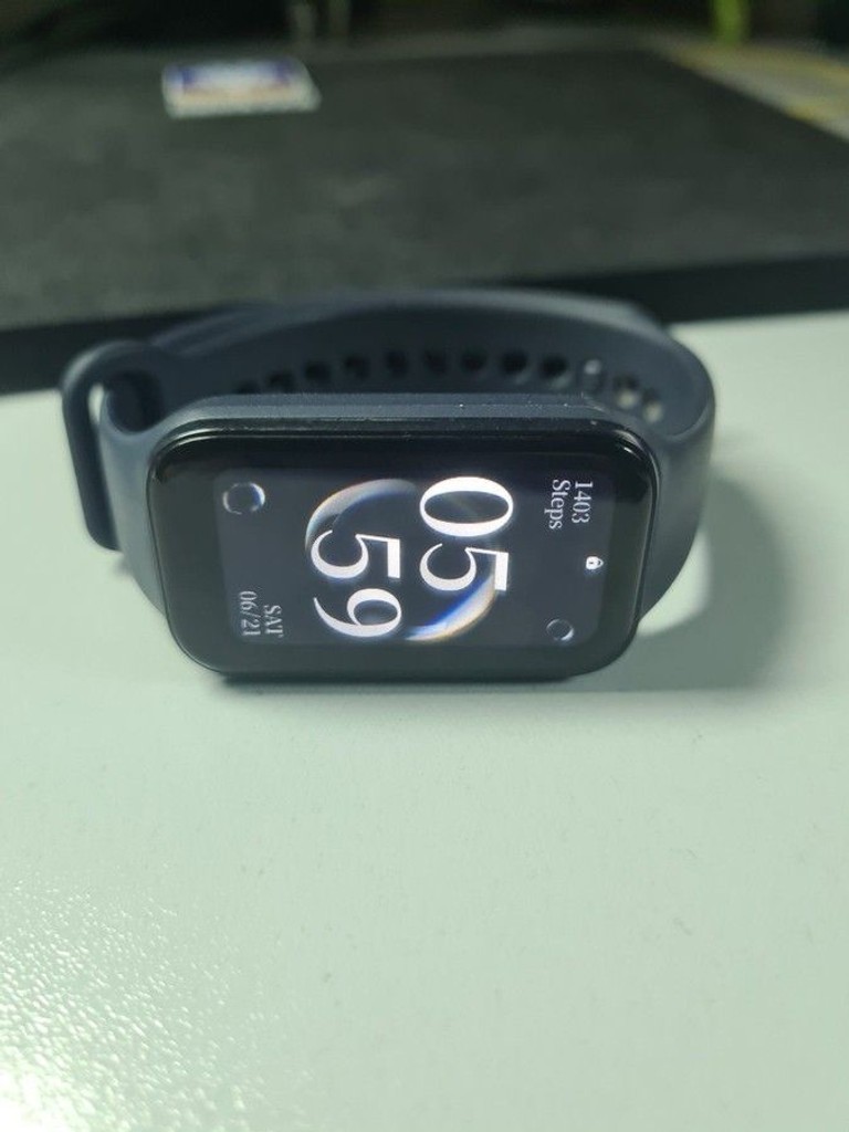 Купить Xiaomi mi smart band 8 active Б/У