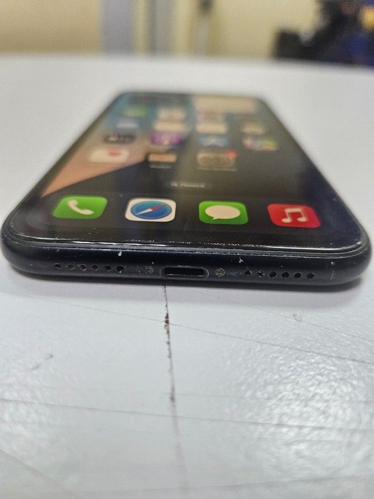 Apple iphone xr 128gb Код:01-201096550. Зображення 6