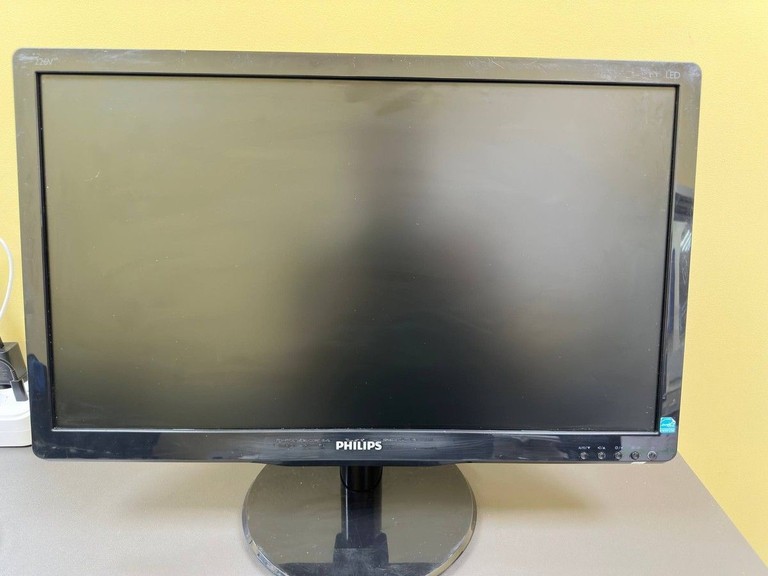 Купить Philips 226v4l Б/У