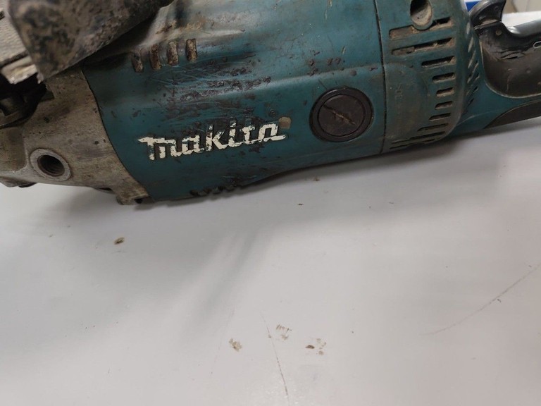 Распродажа Makita ga9020s, продавец Техноскарб