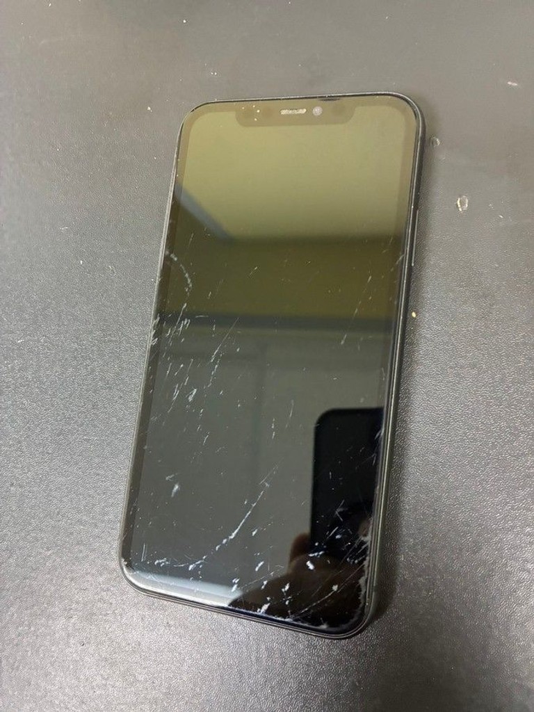 Apple iphone 11 64gb Код:01-201117233. Изображение 5
