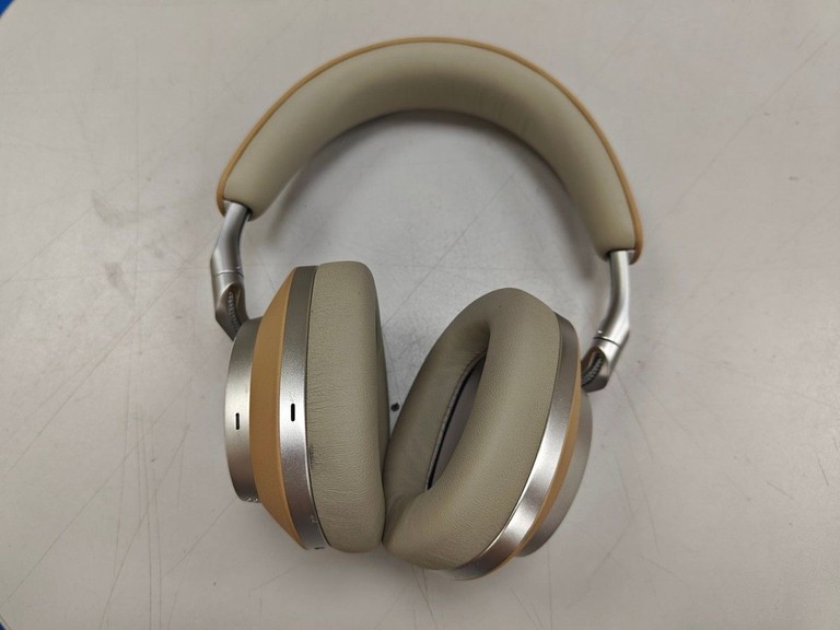 Купить Bowers & Wilkins px8 Б/У