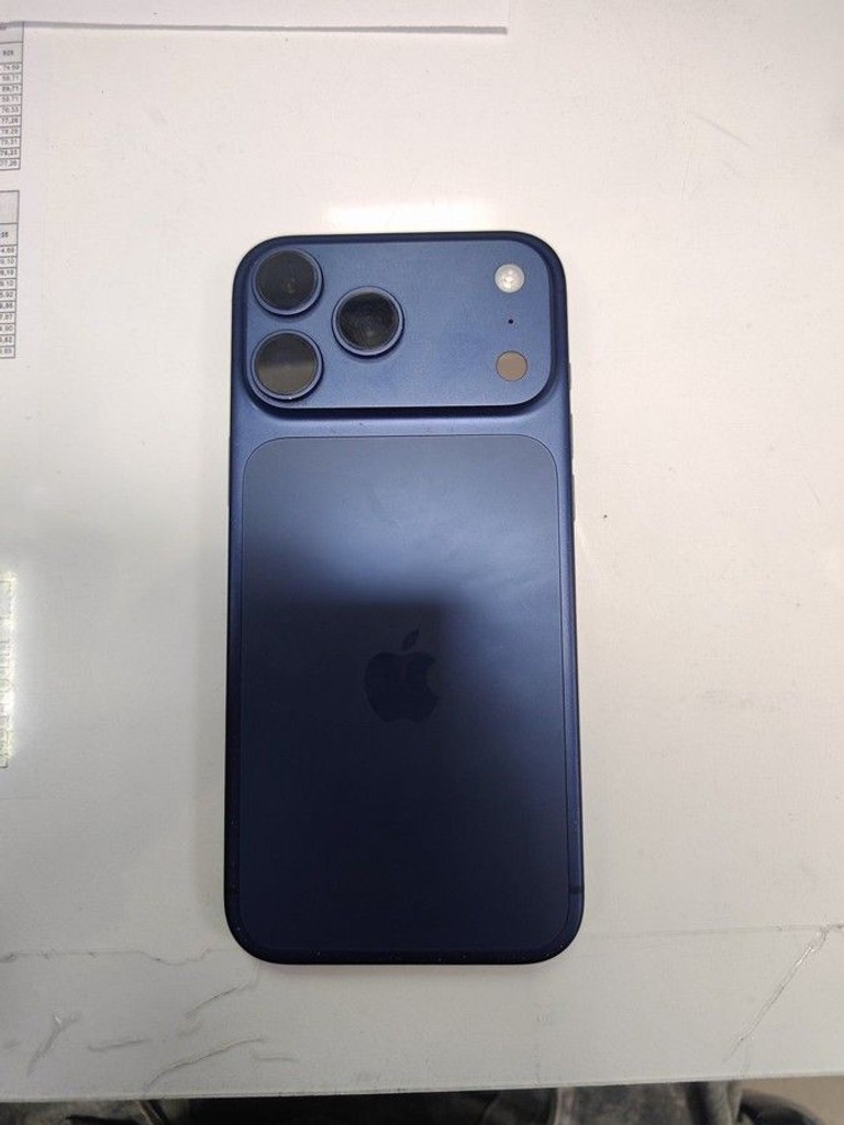 Дешево Apple iphone 17 pro max 256gb з ломбарду