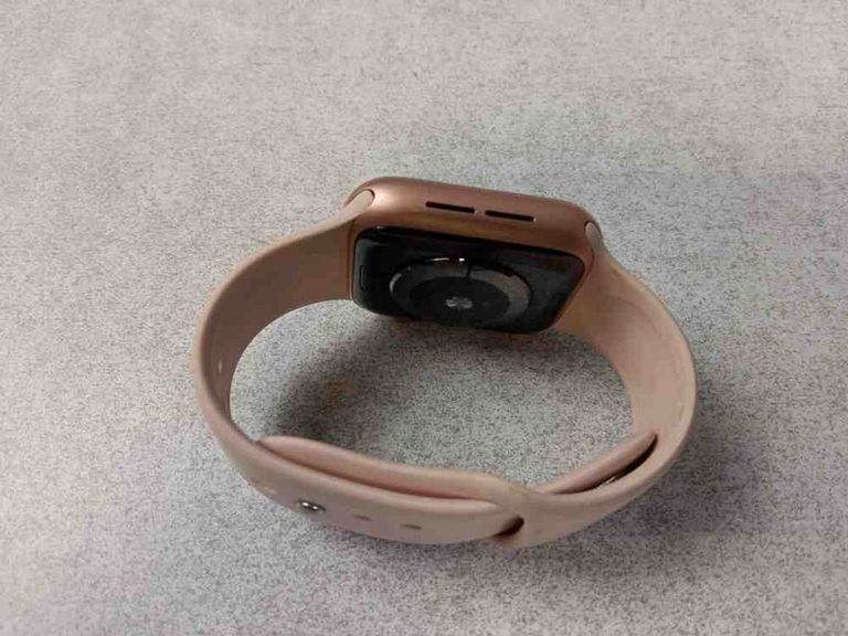 Apple Watch Series 5 GPS 40mm Gold Aluminum w. Pink Sand b.- Gold Aluminum (MWV72) Код:2000003423859. Зображення 5