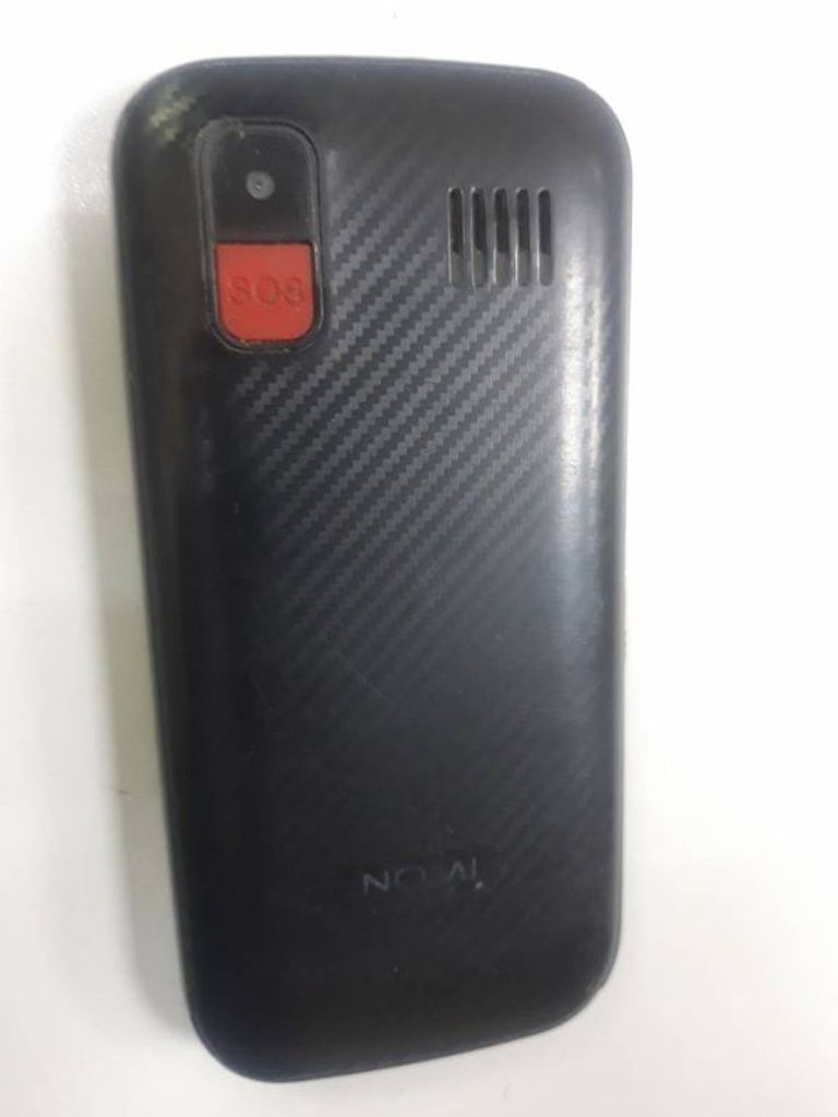 Дешево Nomi i220 Red з ломбарду