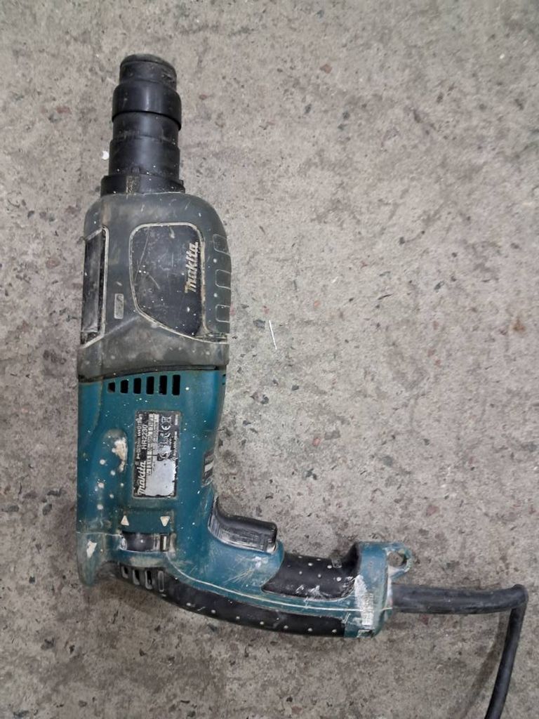 Makita HR2230