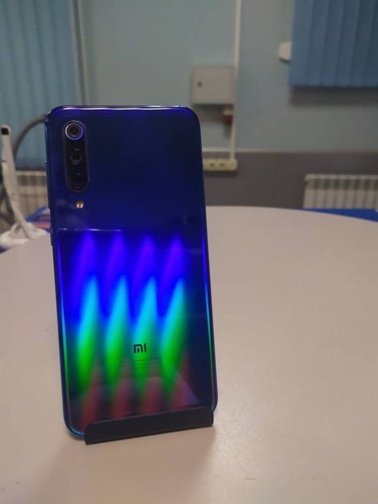 Xiaomi mi-9se 6/64gb