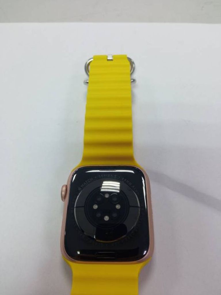 Apple watch series 6 44mm aluminum case