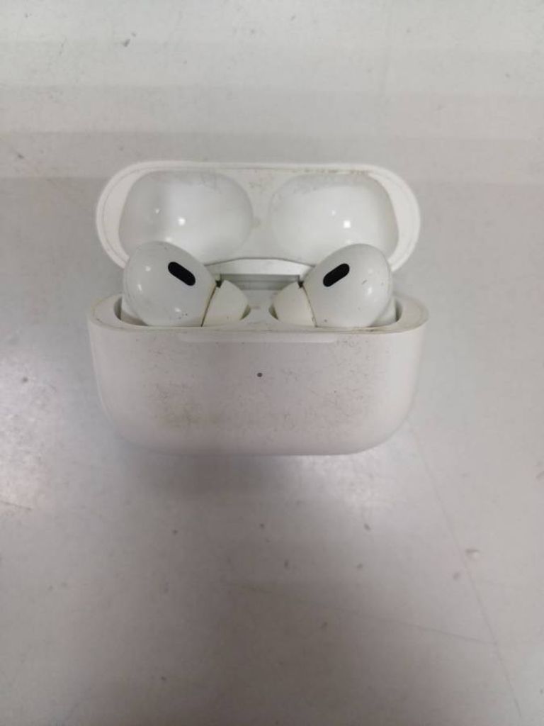 Apple AirPods Pro 2nd generation (MQD83)