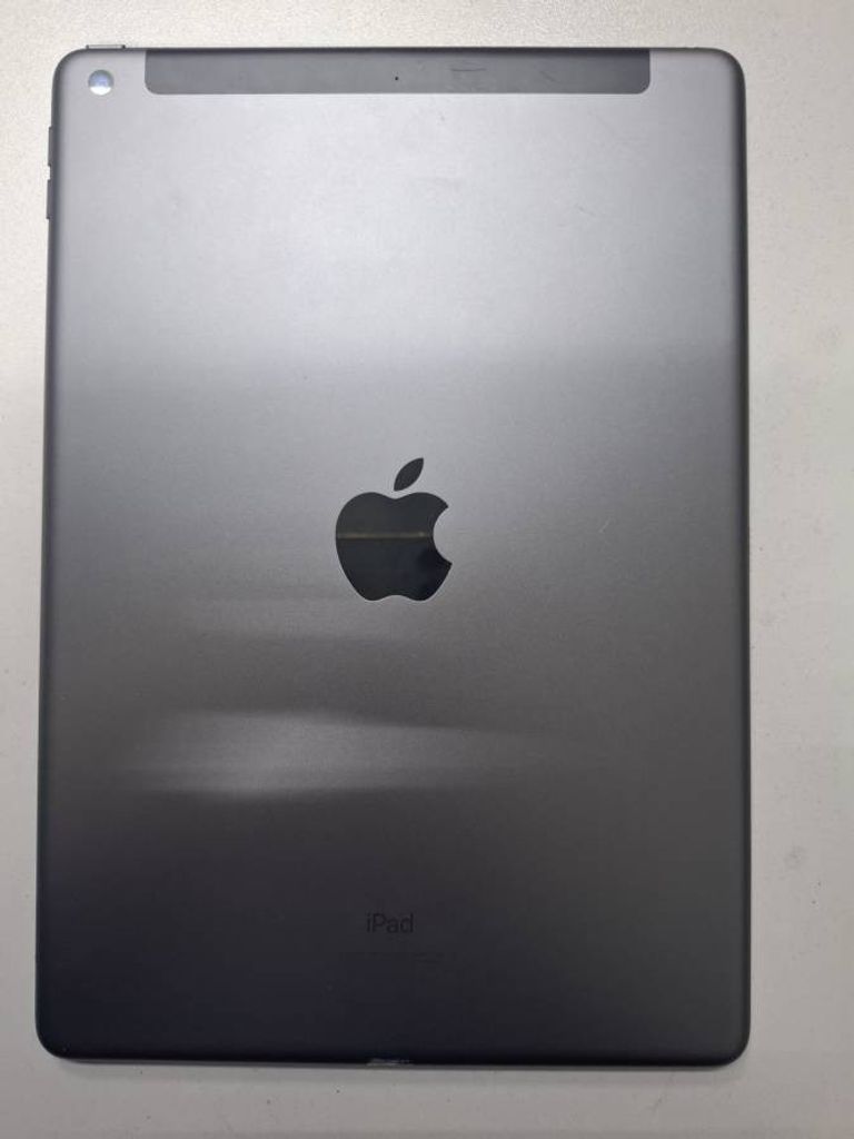 Дешево Apple ipad 8 wifi 32gb 4g з ломбарду