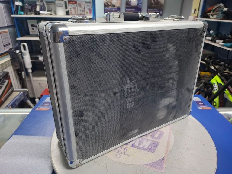 Дешиво Dexter 130 предметів с ломбарда