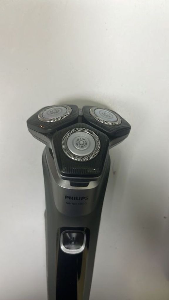 Оголошення Philips Shaver series 5000 S5587/10 Б/У